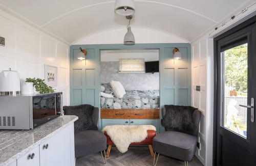Llanfflewyn Cottage | Shepherds Stone