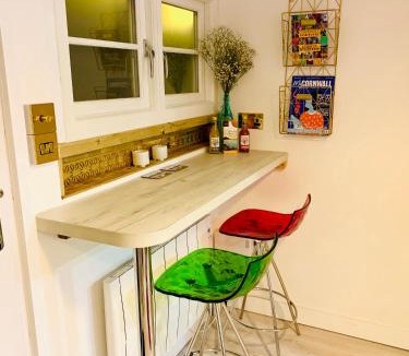 Redruth Ski Chalet | SHINE CHALET - UNIQUE & COMFORTABLE ACCOMMODATION