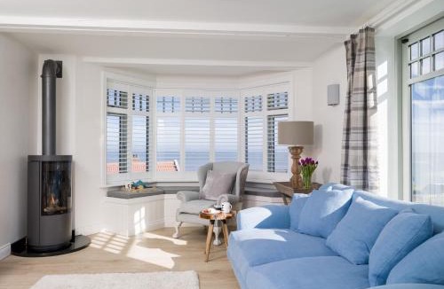 Sandsend House | Shore View