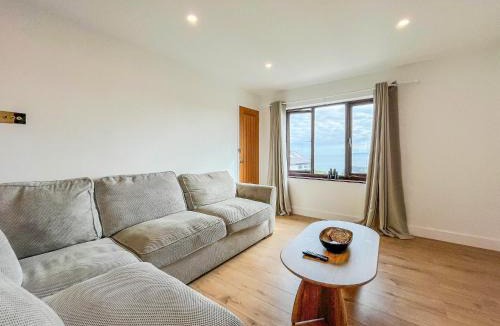 Benllech House | Sienna Cottage