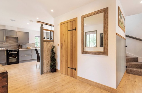Funtington Cottage | Silhouette's Stable - UK34102