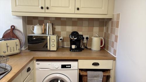 Yarm House | Silver Cottage Holiday Stay on Yarm High street - Free parking available