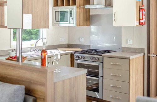 Helston House | Silver Premium Caravan with parking
