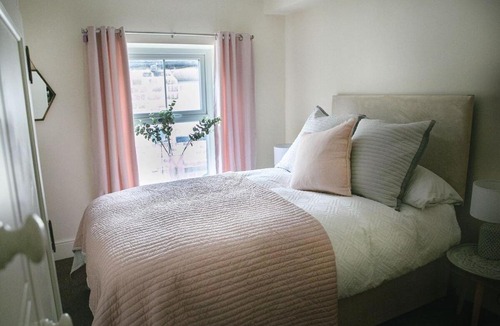 Skipton House | Skipton Centre, superb 2 bedroom cottage