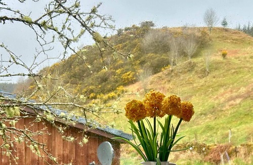 Lerags Cottage | Skye - a chalet that sleeps 3 guests in 2 bedrooms