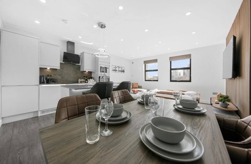 Whitechapel Apartment | Skyline Studios Commercial Road