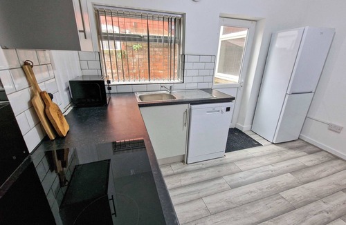 Openshaw House | Sleeps 16 Etihad/Co-Op Live home by City SuperHost