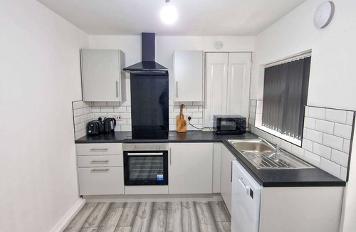 Openshaw House | Sleeps 16 Etihad/Co-Op Live home by City SuperHost
