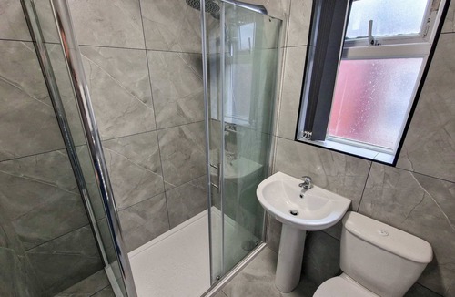 Openshaw House | Sleeps 16 Etihad/Co-Op Live home by City SuperHost