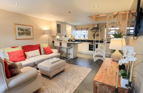 Ambleside House | Smithy Cottage