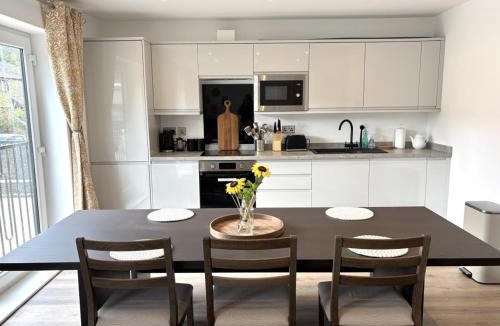 Wadsworth Apartment | Smithy Mills