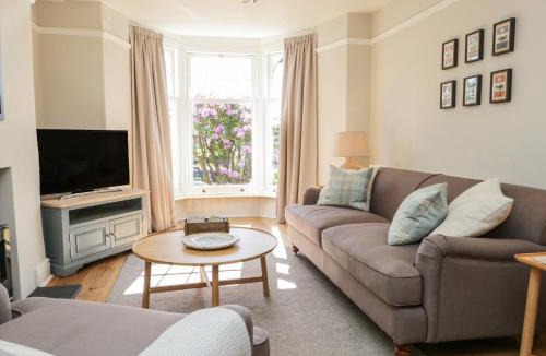 Bowness-on-Windermere House | Snowdrop Cottage