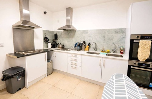 Roath Apartment | Snug Studio with Fast WiFi