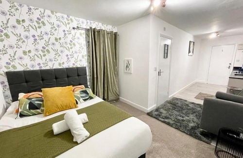 Holland Park Apartment | Solshi