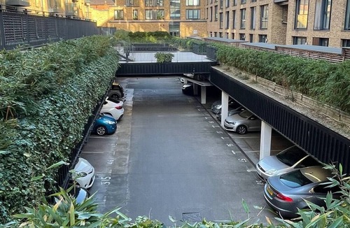 Gay Village Apartment | Spacious 1 bed Executive Apartment + Workspace, unlimited coffee & Parking