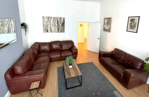 Forest Fields Apartment | Spacious 2-Bed Apartment with Hot tub and Parking