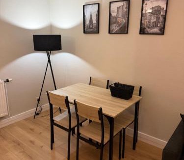 Liberton Apartment | Spacious 2 bed apartment with private parking space