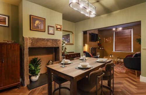 Lancaster House | Spacious 2 Bed House Lancaster