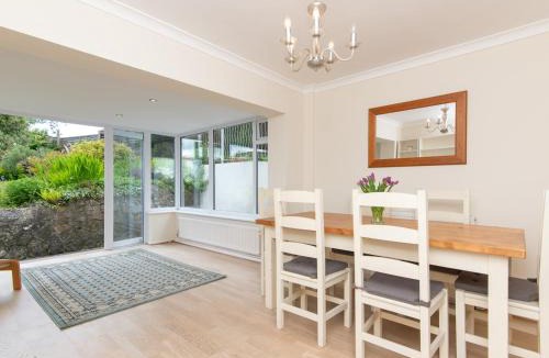 Newton St Loe House | Spacious 3 bed house with parking in Upper Weston - Pass the Keys