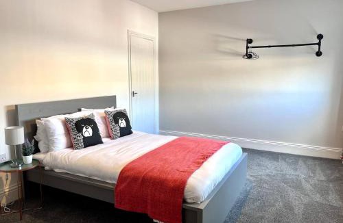 Ashington House | Spacious 3 bed Northumberland Long stay discount