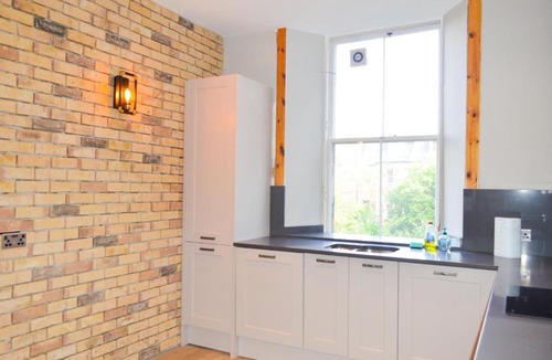 Marchmont Apartment | Spacious 3 Bedroom Flat in Marchmont