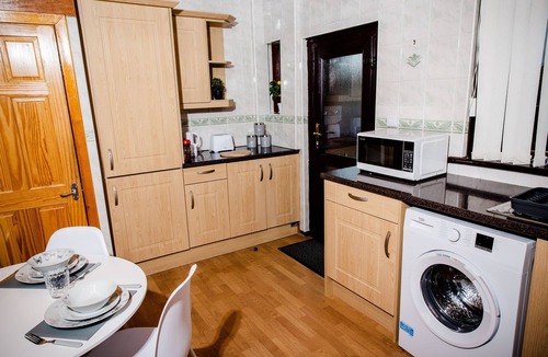 Lanark House | Spacious 3-bedroom House in South Lanarkshire