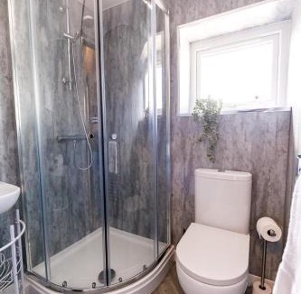 Sunderland Apartment | Spacious 4Bed Parking & Wi-Fi - Contractor Stays