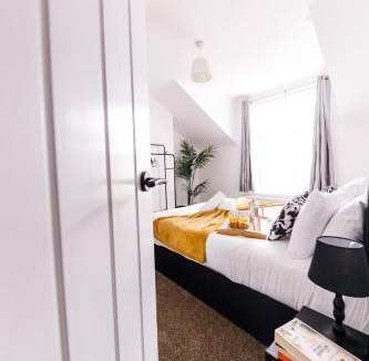 Sunderland Apartment | Spacious 4Bed Parking & Wi-Fi - Contractor Stays