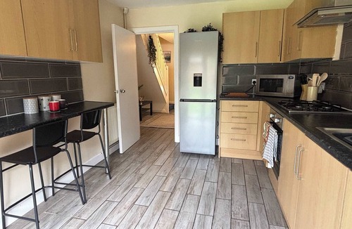The Westside House | Spacious 5BR Edgbaston Home, Parking & Garden
