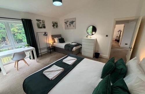 Ely Apartment | Spacious 5BR house close to Ely