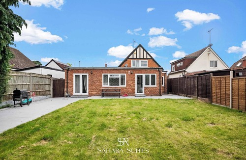 Reading House | Spacious 6Bed Reading Home - Garden & Free Parking