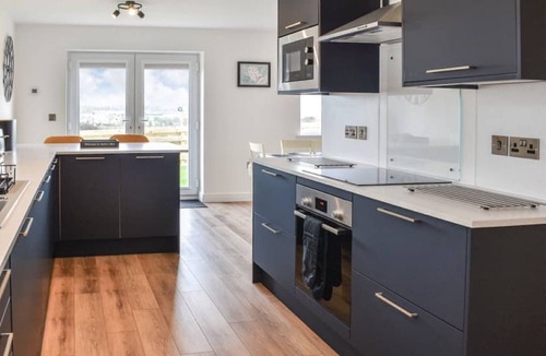 Llanfflewyn House | Spacious and modern 4 bedroomed detached house with panoramic views