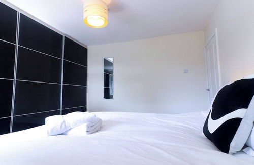 Durham House | Spacious and Modern Durham Home