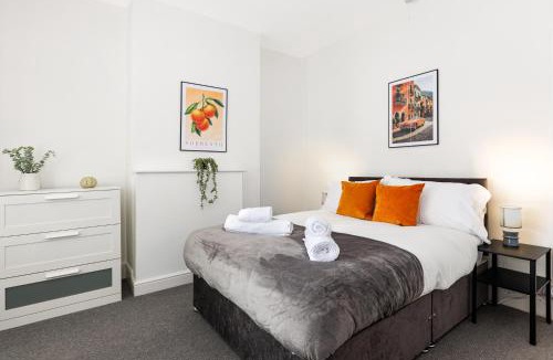 Oadby House | Spacious Central Leicester 4 Bed House