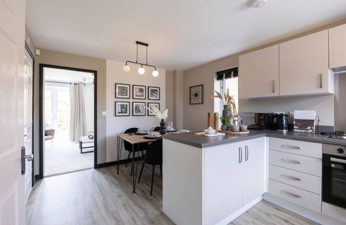 Pinxton House | Spacious & Charming Home | Driveway | Close to M1