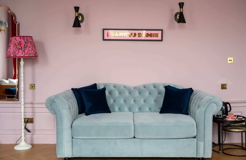 New Town House | Spacious City Centre Family Room