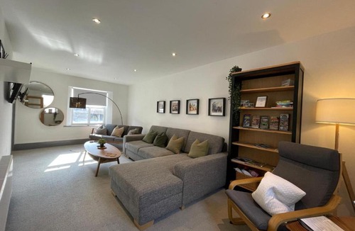 Lancaster Apartment | Spacious City Centre Property