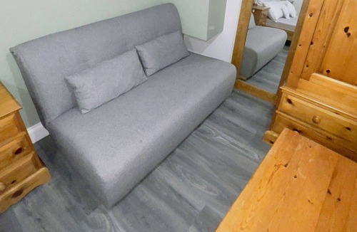 Loxford Apartment | Spacious, Comfortable Studio
