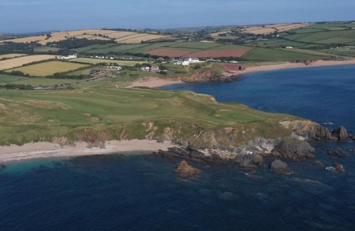 Thurlestone House | Spacious Family Coastal Retreat Huge Garden