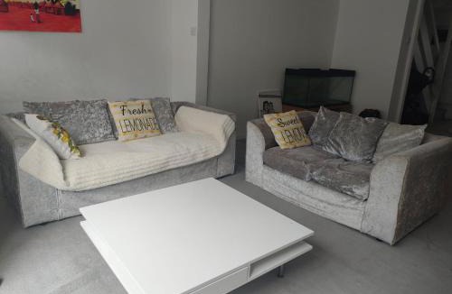 Peacehaven Apartment | Spacious Family Getaway
