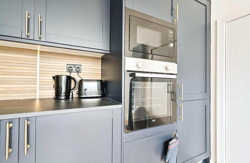 Fulham Broadway Apartment | Spacious Fulham Duplex, Two floors, 3 Bedrooms, 1 Full Bathroom and 1 Half Bathroom