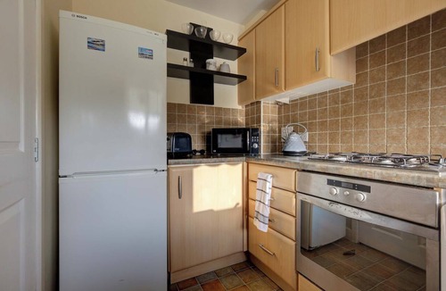 Peterborough House | Spacious Hampton Hargate Home w Parking & Garden