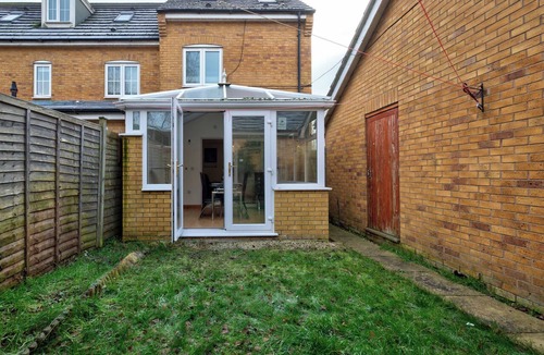 Peterborough House | Spacious Hampton Hargate Home w Parking & Garden