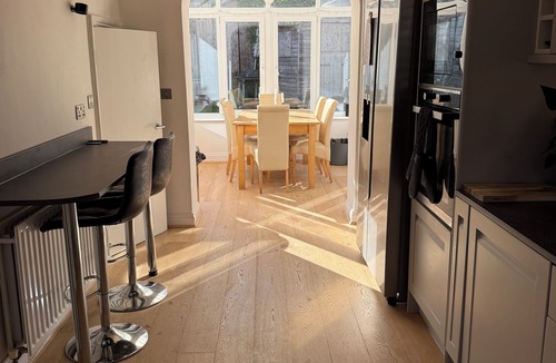 Cranbrook Cottage | Spacious Refurbished Cottage. Good village Location. Short & Long Stays Welcome.