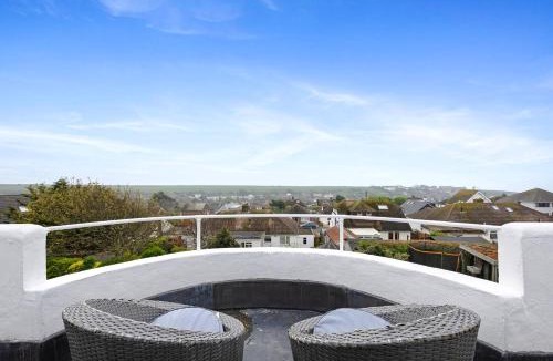 Brighton House | Spacious Saltdean Seaside Home Ample Free Parking - Pass the Keys