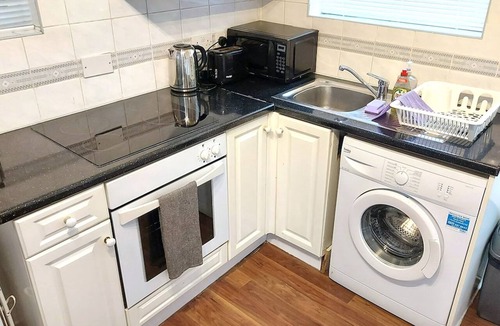 Somers Town House | Spacious Studio Flat - Camden/Kings Cross/Zone 1