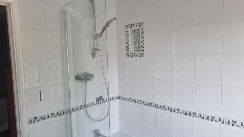 Lee-on-the-Solent House | Spencer , 4 bed slp 8 semi in Lee On The Solent