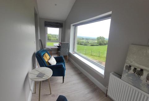 Maghera House | Sperrin View Suite - Luxury space with Budget Friendly pricing
