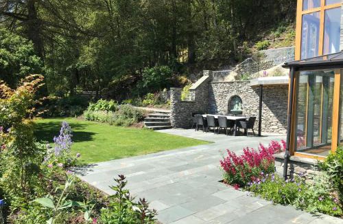 Ambleside House | Spring Cottage