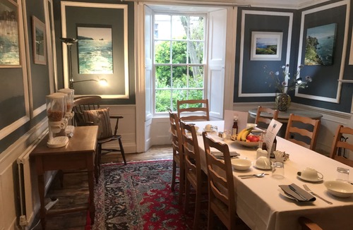 Egloshayle Bed & Breakfast | Spring Gardens B&B